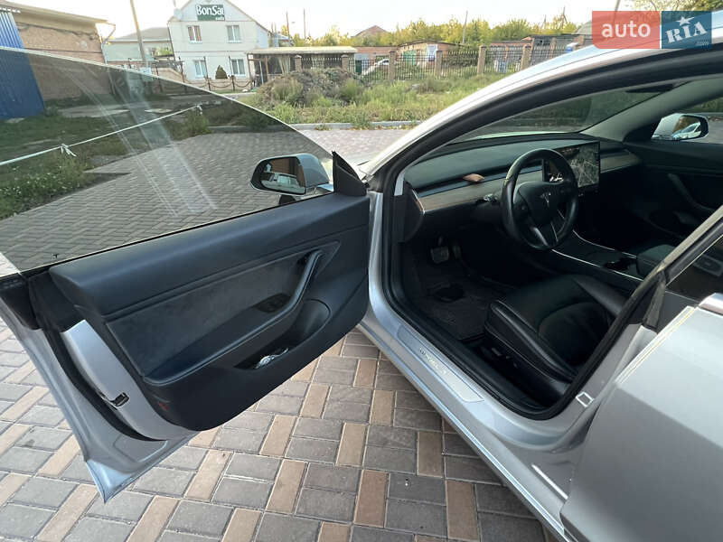 Седан Tesla Model 3 2018 в Валках фото 12 Седан Tesla Model 3 2018 в Валках
