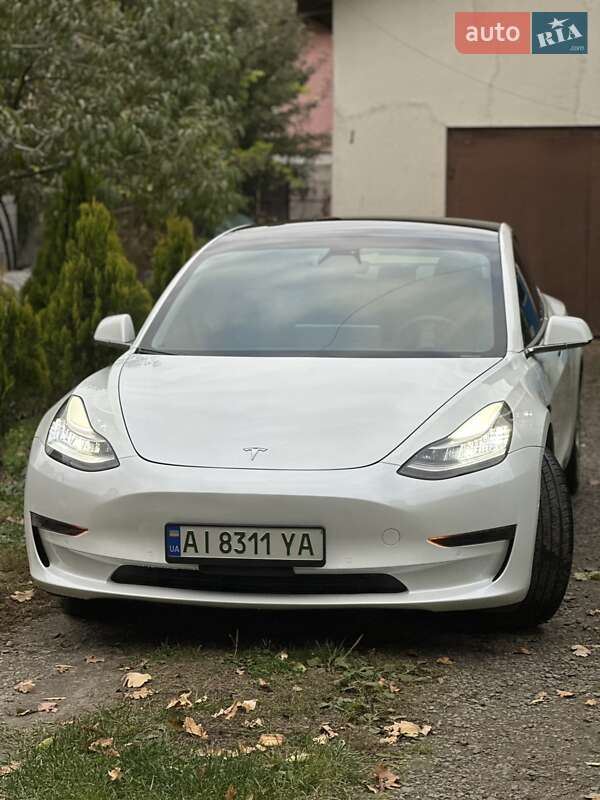 Tesla Model 3 2019