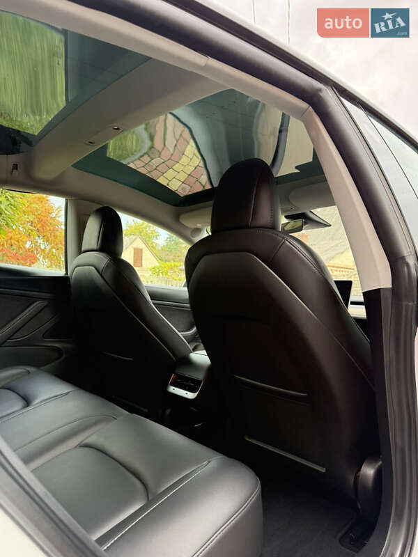 Седан Tesla Model 3 2021 в Луцке фото 23 Седан Tesla Model 3 2021 в Луцке