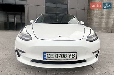 Седан Tesla Model 3 2020 в Черновцах