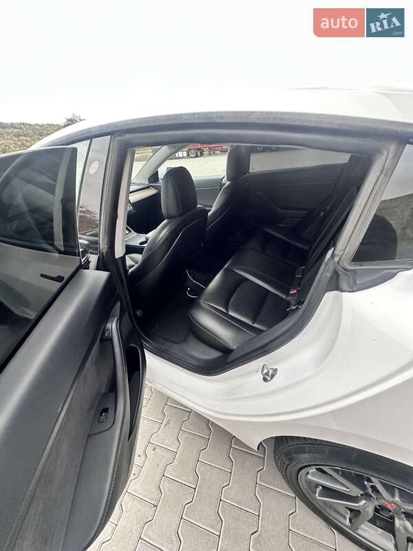 Седан Tesla Model 3 2020 в Черновцах фото 33 Седан Tesla Model 3 2020 в Черновцах