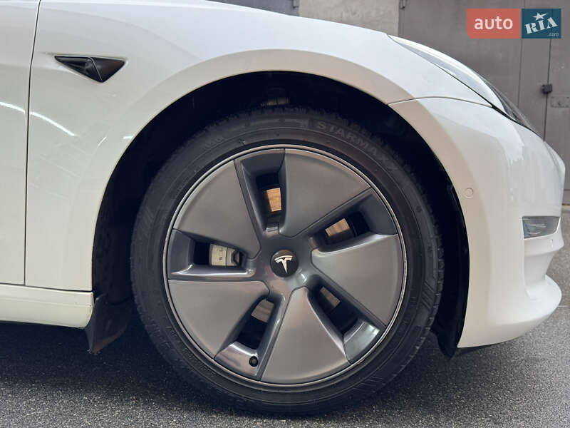 Седан Tesla Model 3 2021 в Киеве фото 32 Седан Tesla Model 3 2021 в Киеве