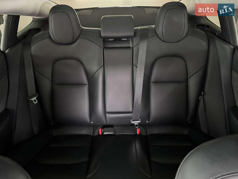 Седан Tesla Model 3 2021 в Киеве фото 36 Седан Tesla Model 3 2021 в Киеве