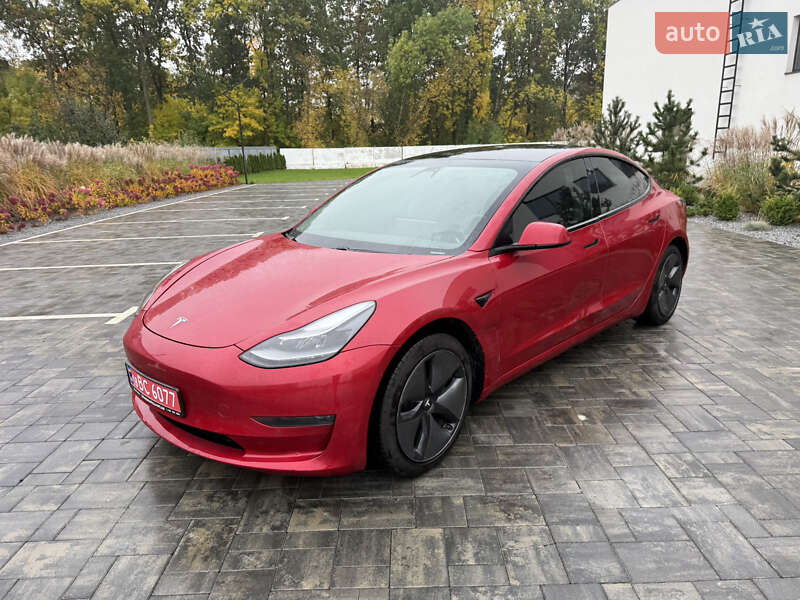 Седан Tesla Model 3 2021 в Луцке фото Седан Tesla Model 3 2021 в Луцке