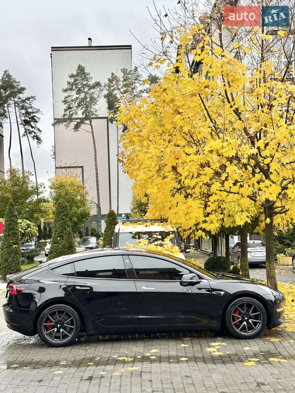 Седан Tesla Model 3 2018 в Ірпені