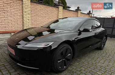 Седан Tesla Model 3 2024 в Житомирі