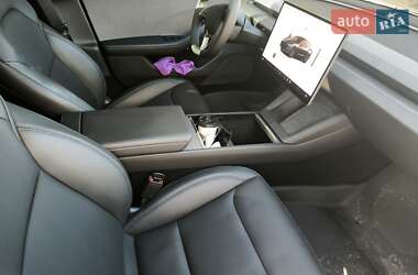 Седан Tesla Model 3 2024 в  фото 10 Седан Tesla Model 3 2024 в