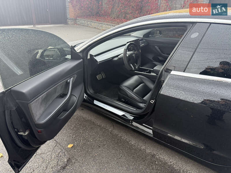Седан Tesla Model 3 2019 в Киеве фото 13 Седан Tesla Model 3 2019 в Киеве