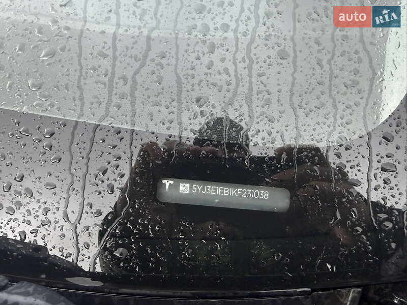 Седан Tesla Model 3 2019 в Киеве фото 19 Седан Tesla Model 3 2019 в Киеве