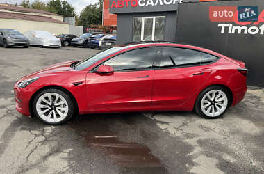 Седан Tesla Model 3 2022 в 