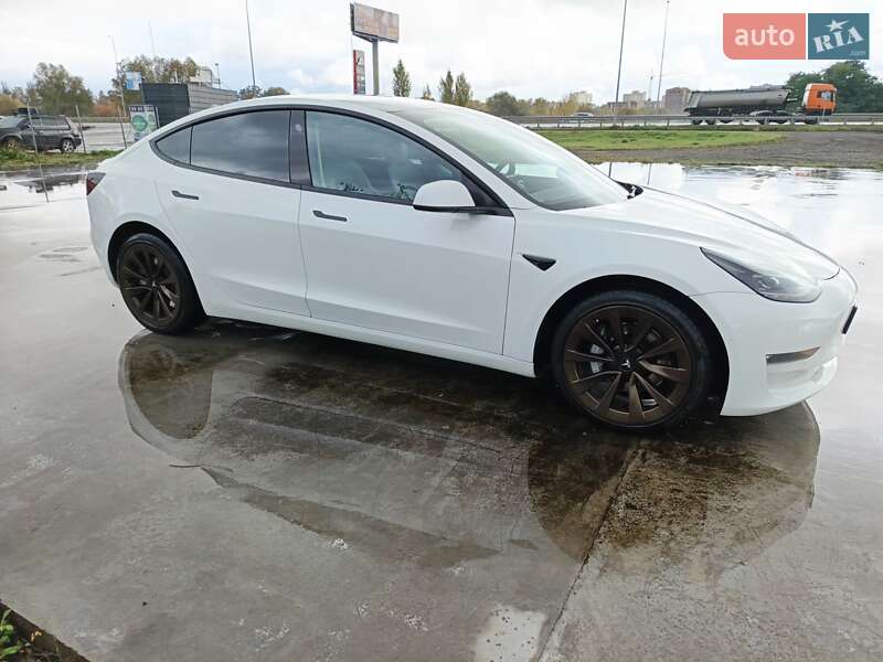 Седан Tesla Model 3 2021 в Киеве фото 12 Седан Tesla Model 3 2021 в Киеве