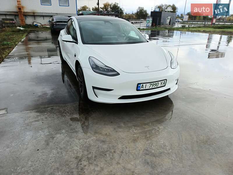 Седан Tesla Model 3 2021 в Киеве фото 14 Седан Tesla Model 3 2021 в Киеве
