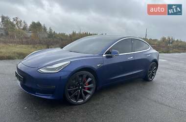 Седан Tesla Model 3 2019 в 