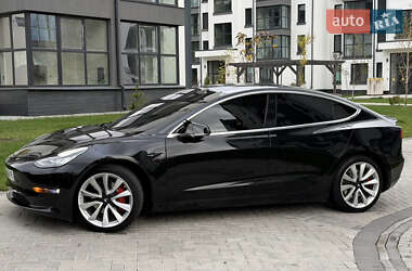 Седан Tesla Model 3 2019 в 