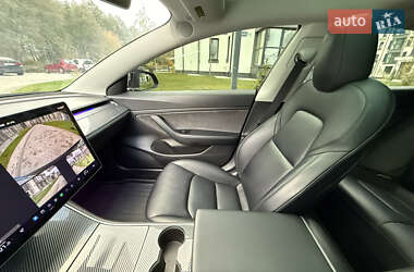 Седан Tesla Model 3 2019 в 