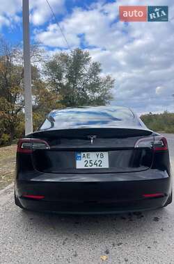 Седан Tesla Model 3 2023 в  фото 11 Седан Tesla Model 3 2023 в
