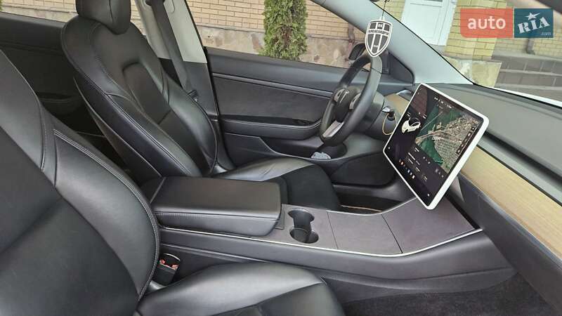 Седан Tesla Model 3 2019 в Знаменке фото 11 Седан Tesla Model 3 2019 в Знаменке