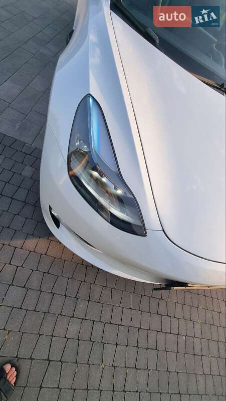 Седан Tesla Model 3 2021 в Хмельницькому