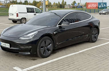 Седан Tesla Model 3 2019 в Нововолинську
