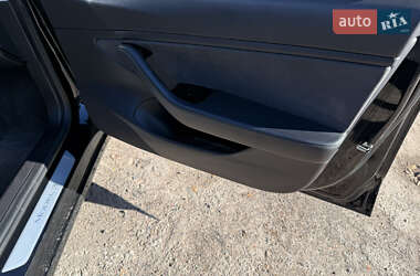 Седан Tesla Model 3 2019 в  фото 24 Седан Tesla Model 3 2019 в