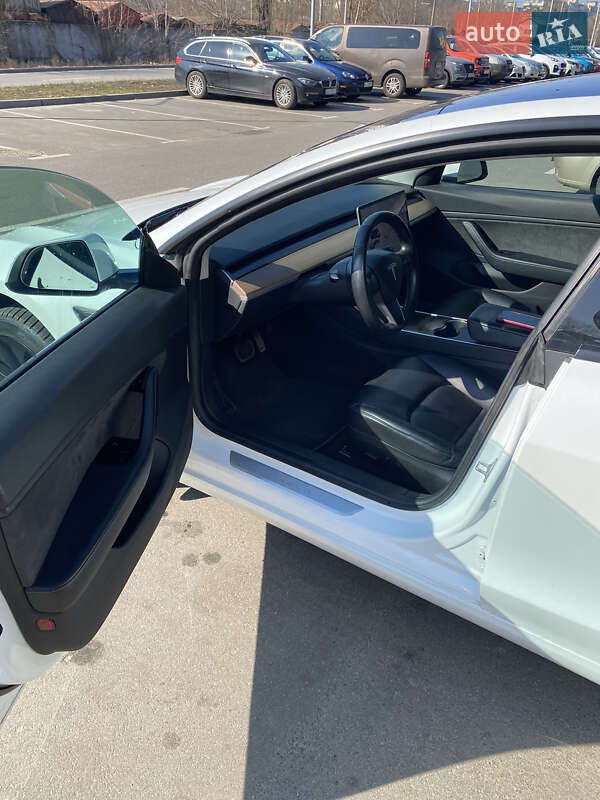 Седан Tesla Model 3 2018 в Киеве фото 18 Седан Tesla Model 3 2018 в Киеве