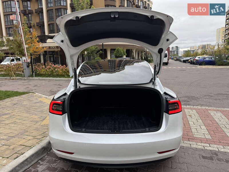 Седан Tesla Model 3 2021 в Киеве фото 48 Седан Tesla Model 3 2021 в Киеве