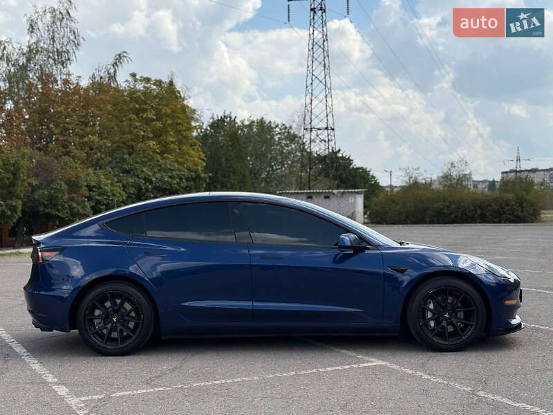 Седан Tesla Model 3 2021 в Кривому Розі фото 29 Седан Tesla Model 3 2021 в Кривому Розі