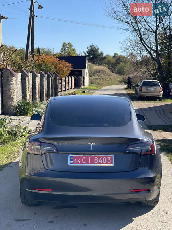 Седан Tesla Model 3 2020 в Львове фото 12 Седан Tesla Model 3 2020 в Львове