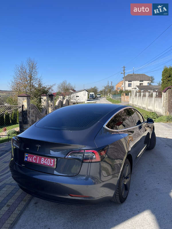 Седан Tesla Model 3 2020 в Львове фото 16 Седан Tesla Model 3 2020 в Львове