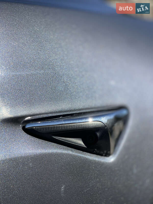 Седан Tesla Model 3 2020 в Львове фото 44 Седан Tesla Model 3 2020 в Львове