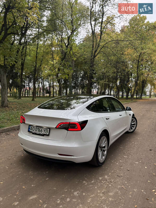 Седан Tesla Model 3 2021 в Ужгороде фото 4 Седан Tesla Model 3 2021 в Ужгороде