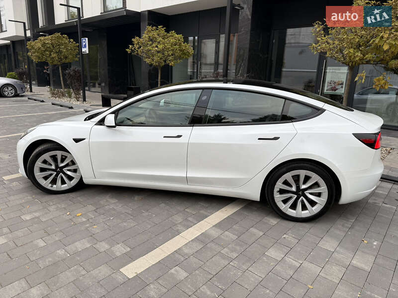 Седан Tesla Model 3 2021 в Ужгороде фото 19 Седан Tesla Model 3 2021 в Ужгороде
