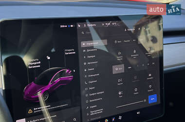 Седан Tesla Model 3 2020 в 