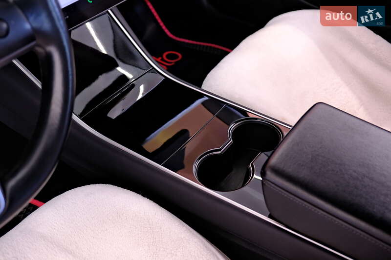 Седан Tesla Model 3 2019 в Одессе фото 16 Седан Tesla Model 3 2019 в Одессе