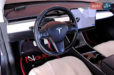 Седан Tesla Model 3 2019 в Одесі