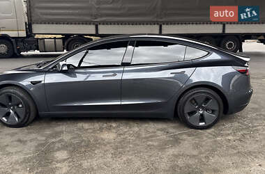 Седан Tesla Model 3 2022 в  фото 8 Седан Tesla Model 3 2022 в