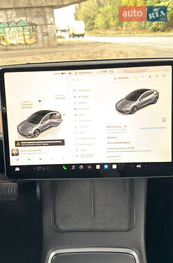 Седан Tesla Model 3 2022 в  фото 19 Седан Tesla Model 3 2022 в