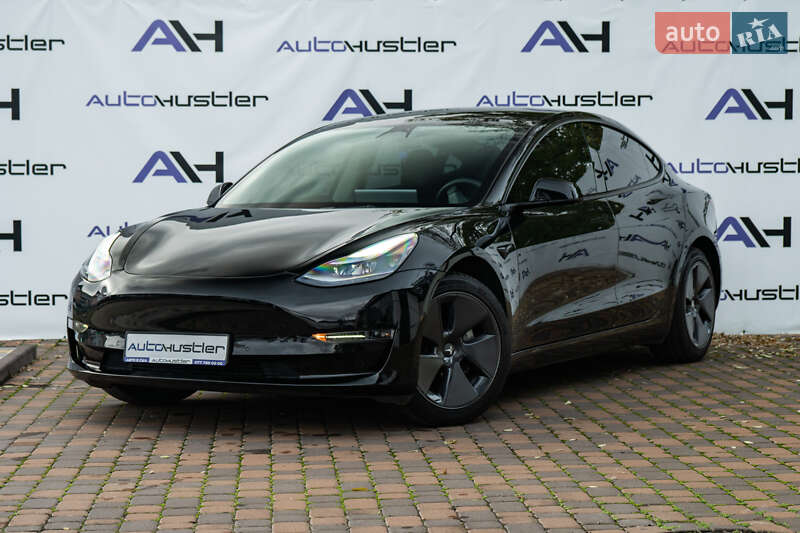 Tesla Model 3 2022