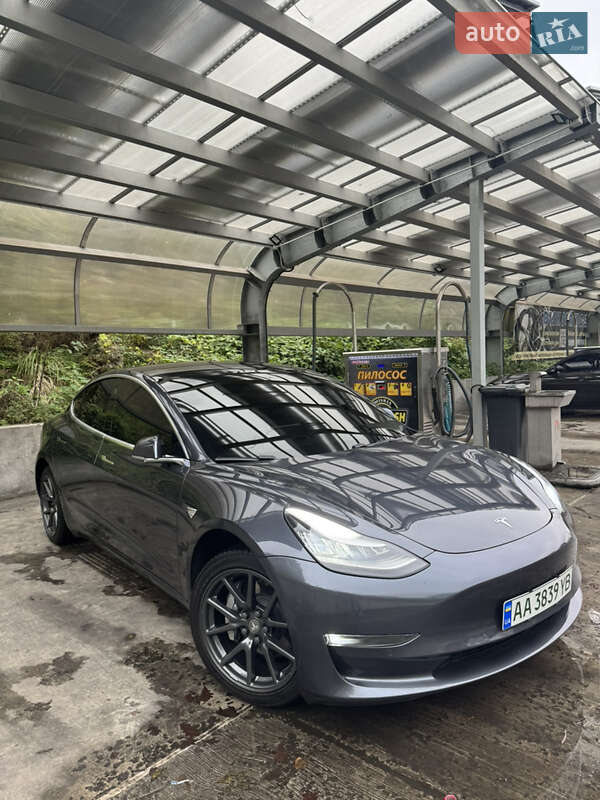 Седан Tesla Model 3 2019 в Киеве фото 2 Седан Tesla Model 3 2019 в Киеве
