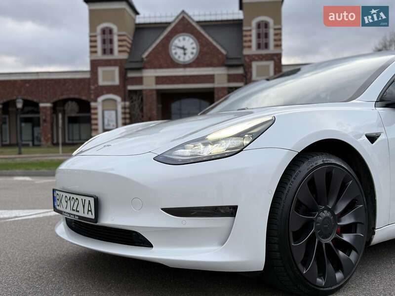Седан Tesla Model 3 2021 в Киеве фото 7 Седан Tesla Model 3 2021 в Киеве