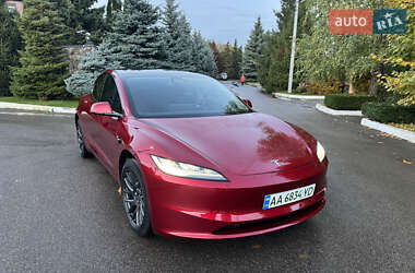 Седан Tesla Model 3 2024 в Киеве