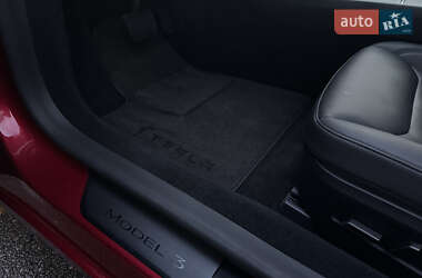 Седан Tesla Model 3 2024 в Киеве