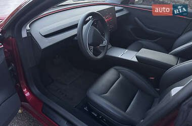 Седан Tesla Model 3 2024 в Киеве