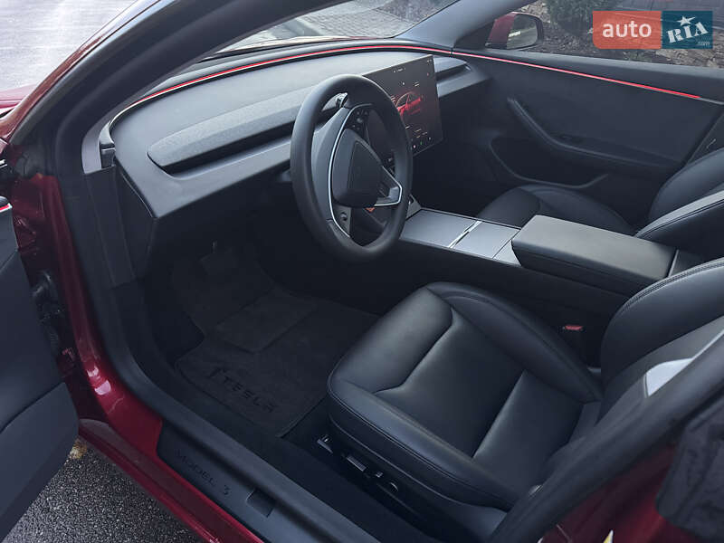 Седан Tesla Model 3 2024 в Киеве фото 21 Седан Tesla Model 3 2024 в Киеве