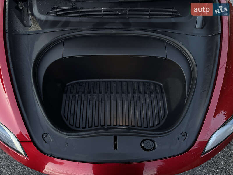 Седан Tesla Model 3 2024 в Киеве фото 34 Седан Tesla Model 3 2024 в Киеве