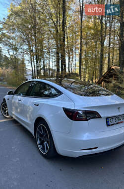 Седан Tesla Model 3 2021 в Ивано-Франковске
