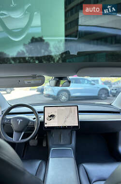 Седан Tesla Model 3 2021 в Ивано-Франковске