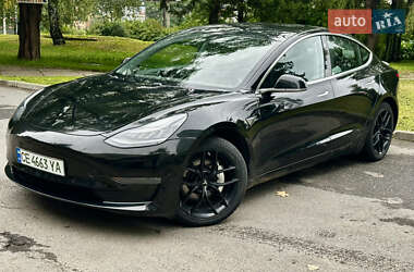 Седан Tesla Model 3 2019 в 