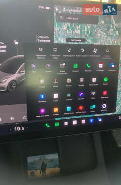 Седан Tesla Model 3 2018 в Богородчанах