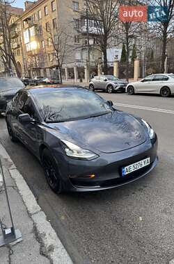 Седан Tesla Model 3 2018 в Дніпрі